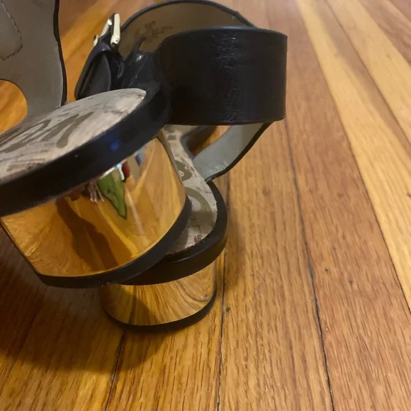 Sam Edelman black leather sandals with gold heel - Picture 4 of 6